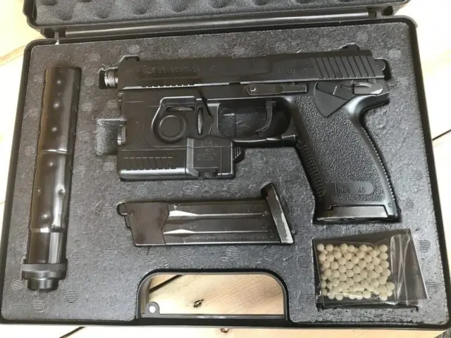 店頭】ガスガン買取実績｜京マルイ 固定スライドガスガン「SOCOM Mk23フルセット」 ｜くれいも屋