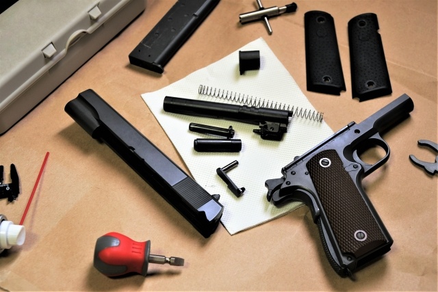 銃の修理