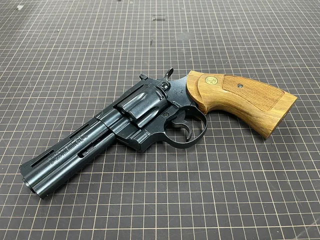 東京マルイ COLT Python 6inch ガスガン - トイガン