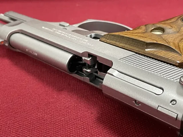 ウエスタンアームズ　ベレッタM92FS ソルト　2