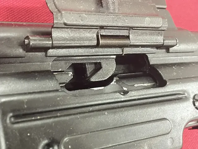 ショウエイMP44 排莢口