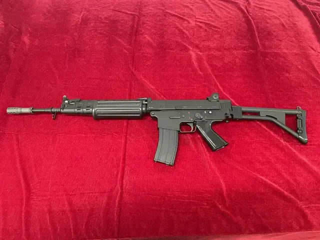 VFC FN　FNC　ガスブローバック　左側面