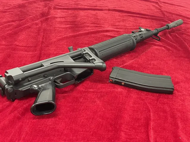 VFC FN　FNC　ガスブローバック　ストック折り畳み