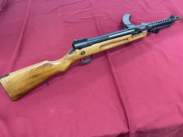 タナカワークス一〇〇式機関短銃 　右側面