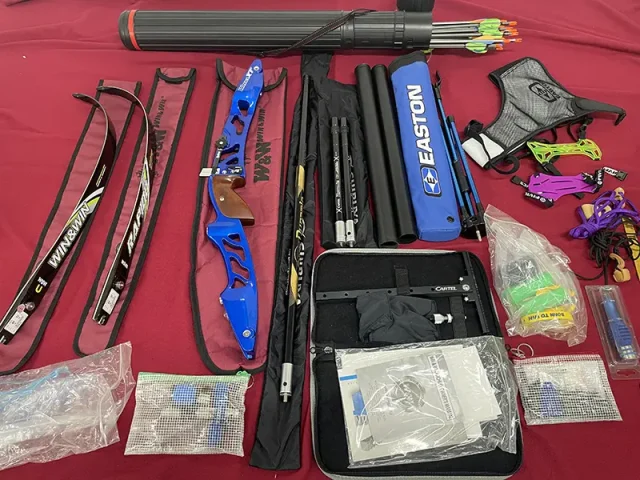 【宅配買取】東京都江戸川区のアーチェリーセット一式買取実績：Win&Wn リカーブボウ 本体＆周辺機器