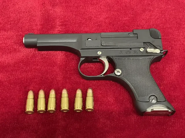 タナカ 九四式自動拳銃 左側面
