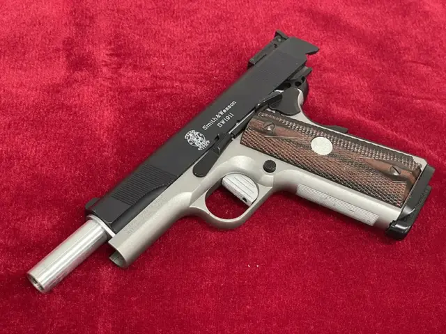 ウエスタンアームズ Smith & Wesson SW 1911 DOUG KOENIG　ホールドオープン