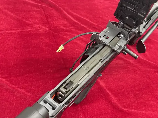 A&K M60・Mk43-Mod0 チャンバーカバーオープン