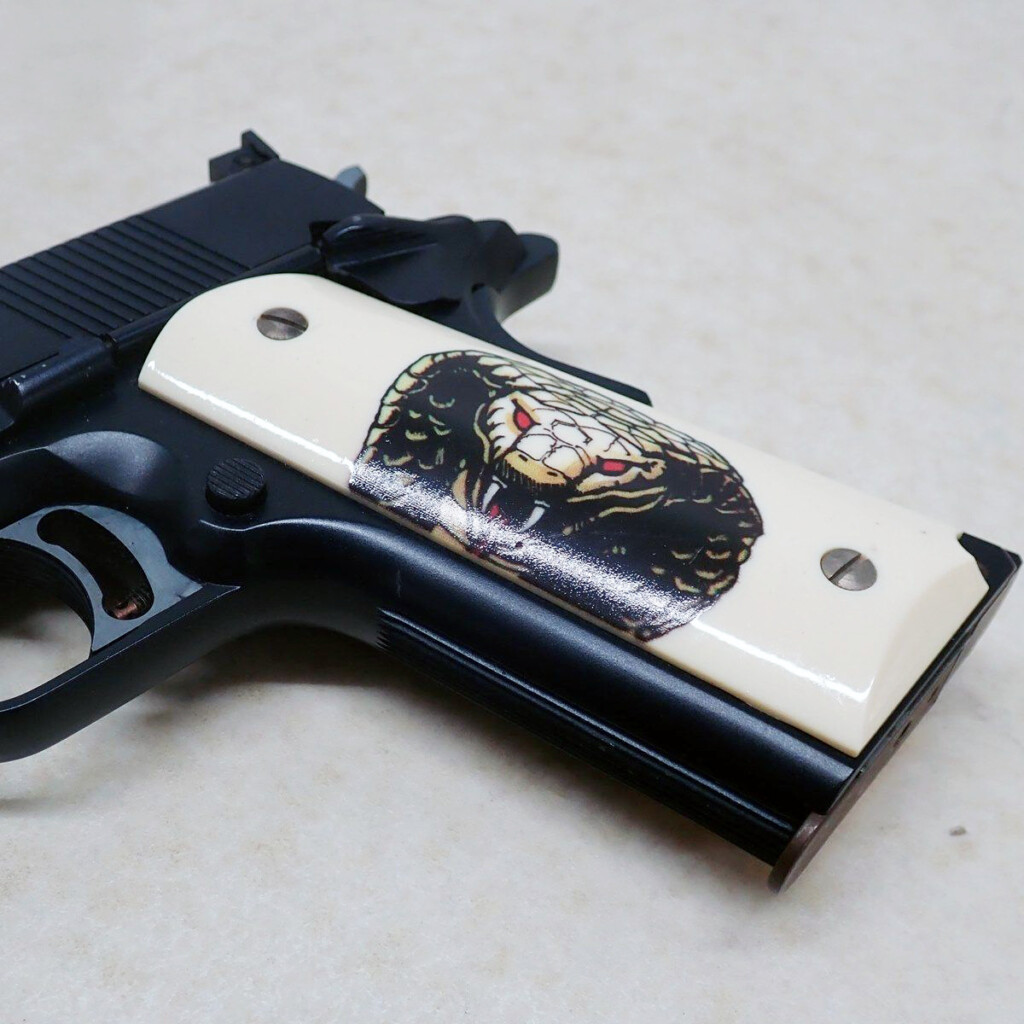 コルト ガバメント コブラ COBRA ロイヤルブルー 画像3