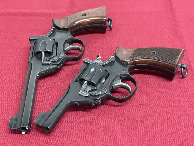 マルシン エンフィールドNo.2 MkI star & 4 インチ