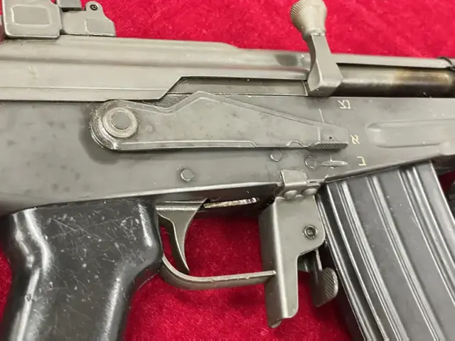 無可動実銃 IMI ガリルARM　レシーバー右側