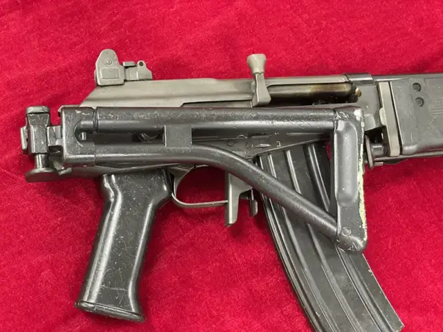 無可動実銃 IMI ガリルARM　ストックおりたたみ