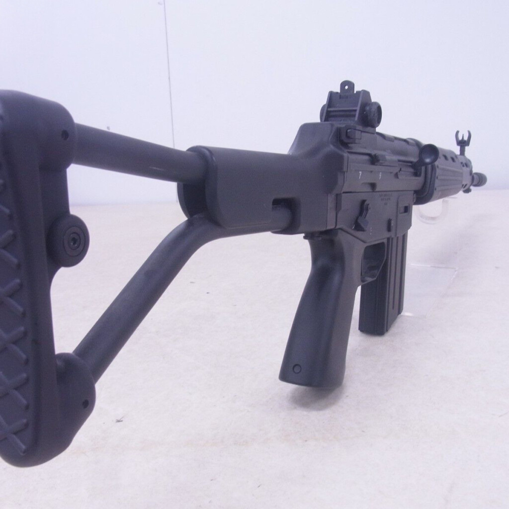 89式5.56mm小銃〈折曲銃床式〉画像