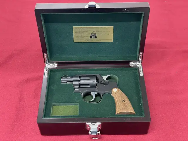 S&W M-10 GOLGO 13 DAVE ARMAMENT COMPANY仕様 ケース内部