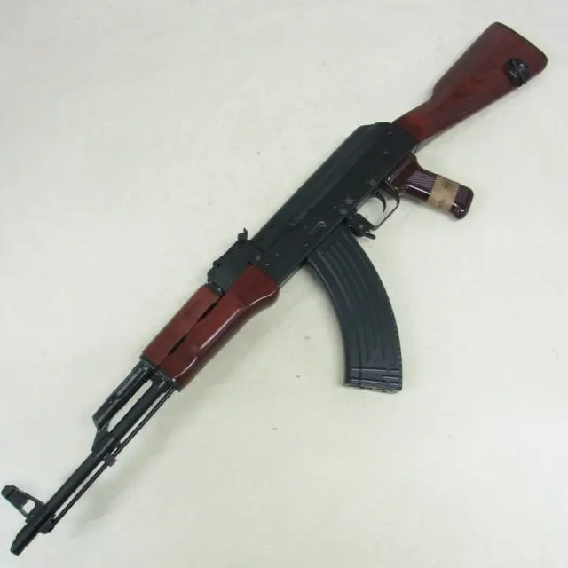 AKM | くれいも屋