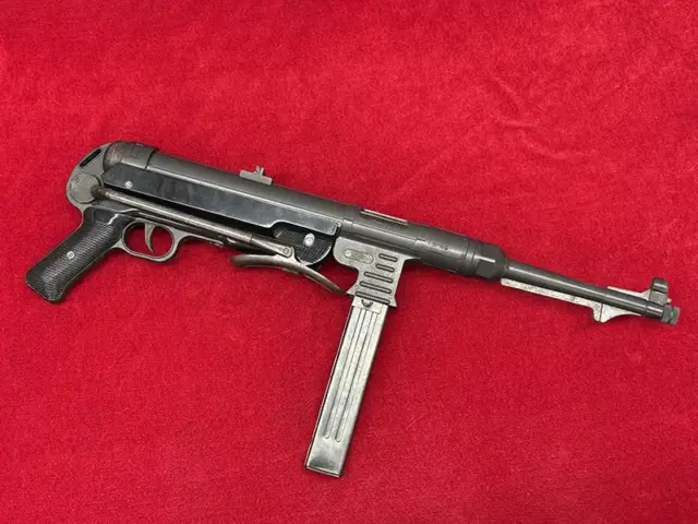 マルシン 金属製モデルガンMP40　右側面