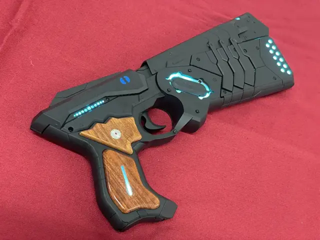 セレボ ドミネーター 10th記念版 右側面