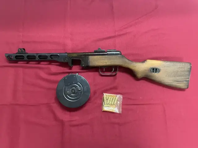 ハドソン：PPSh-41　本体とマガジン