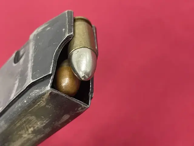 無可動実銃版 MP40 マガジンリップ