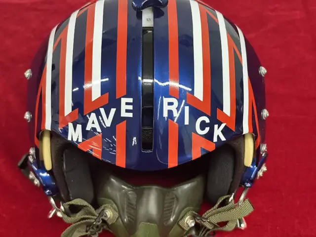 トップガン マーヴェリック ヘルメット アップ