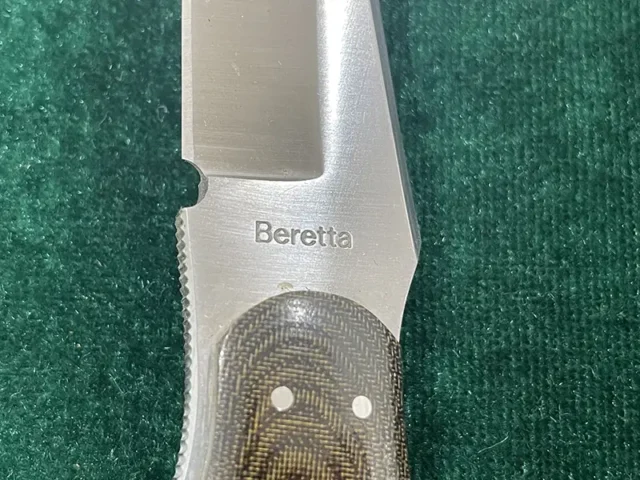 ベレッタ MOKI シースナイフ 刻印