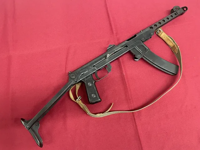 無可動実銃PPS-43 右側面ストック展開