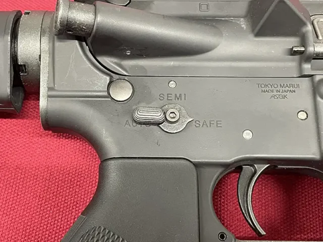 電動ガンEVOLT M4A1 レシーバー 右側