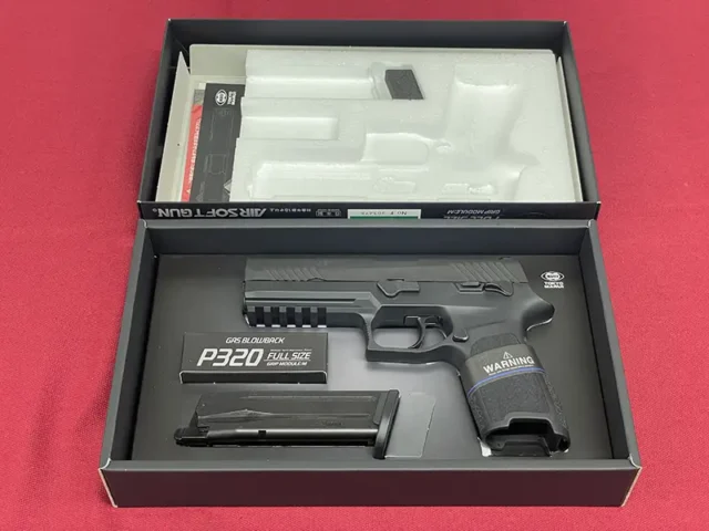 東京マルイ P320 フルサイズ 内箱