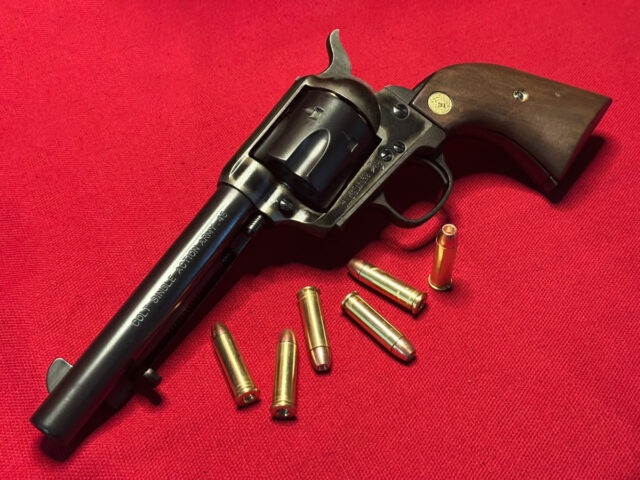 仕上げ優先で選びたい人向け リボルバー