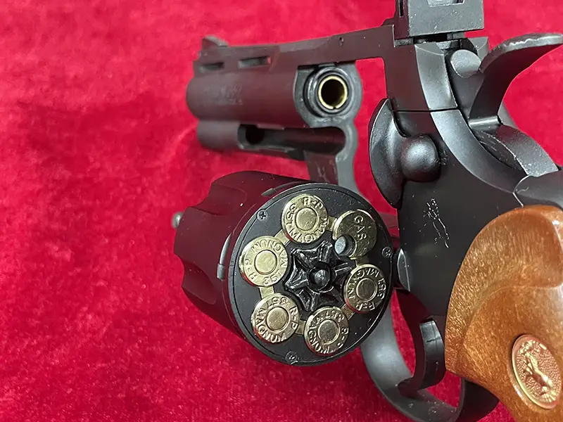 タナカワークス コルトパイソン ガスガン 冴羽獠モデル スイングアウト