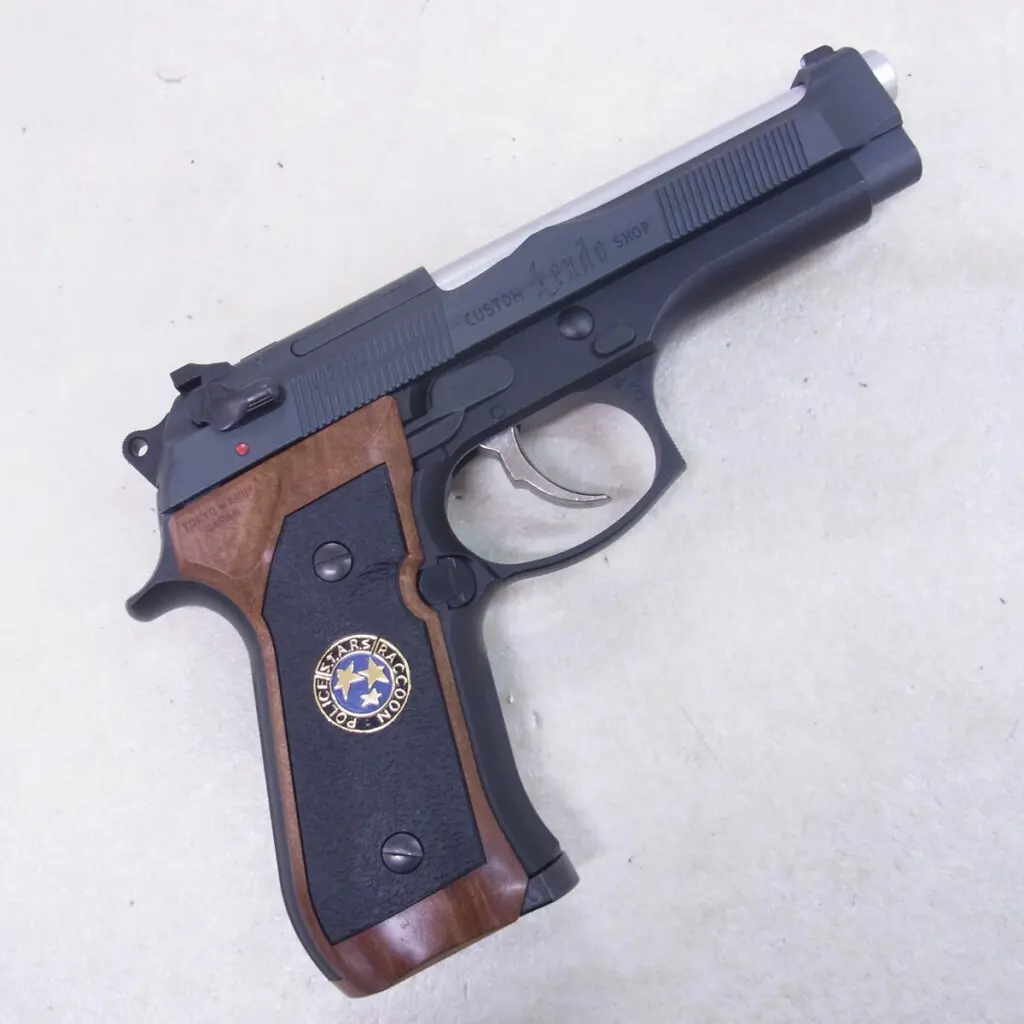 サムライ・エッジ改 M92F/S.T.A.R.S.カスタム〈クリス・レッド