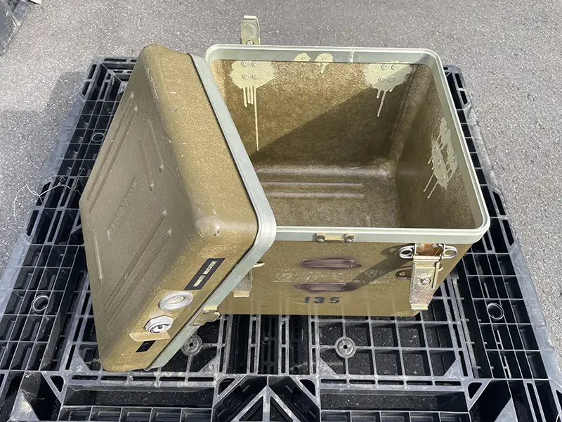 精密機器用ミリタリーボックス 内側