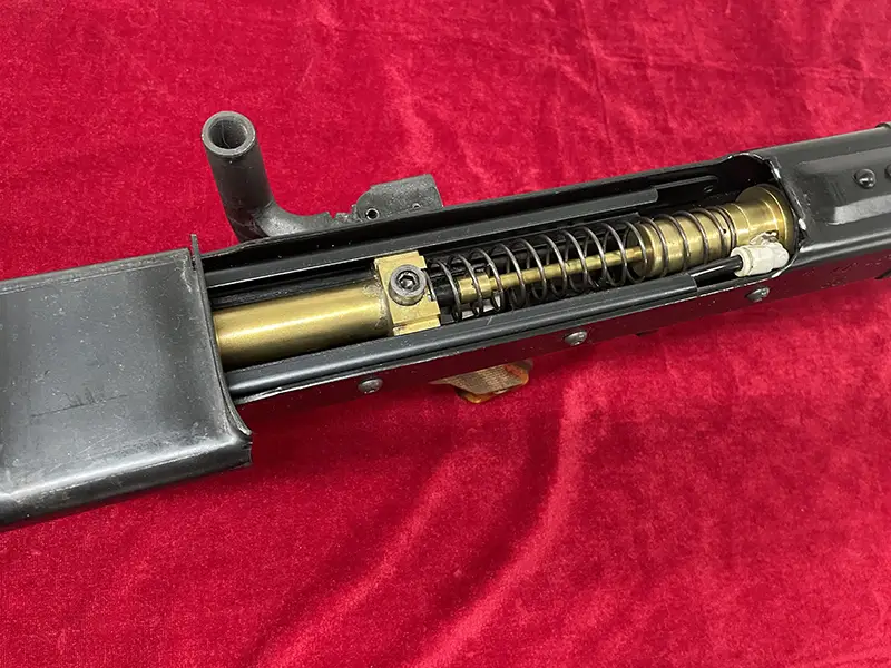 ショウエイ(松栄製作所)MG42 ガスブローバック カバー内部